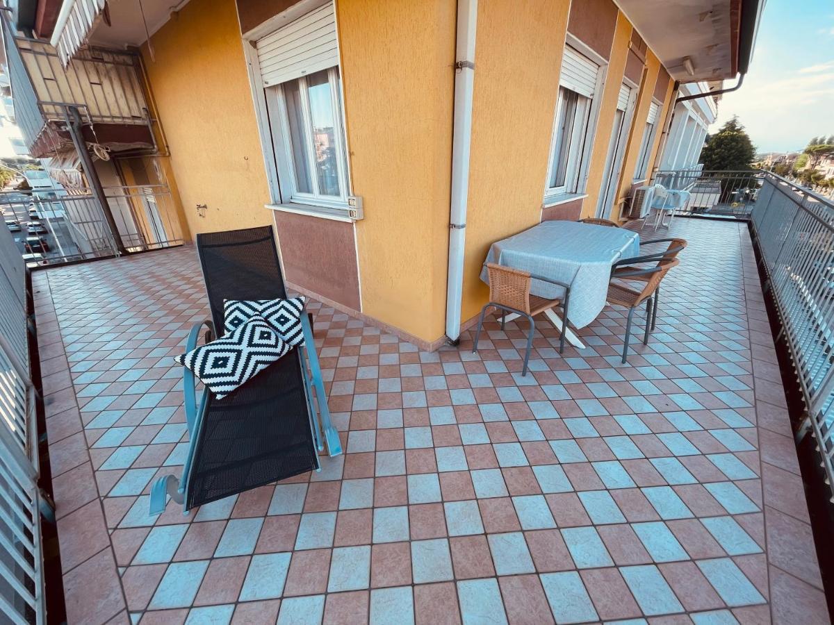 Family Apartment Piazza Milano - Jesolo Exterior photo