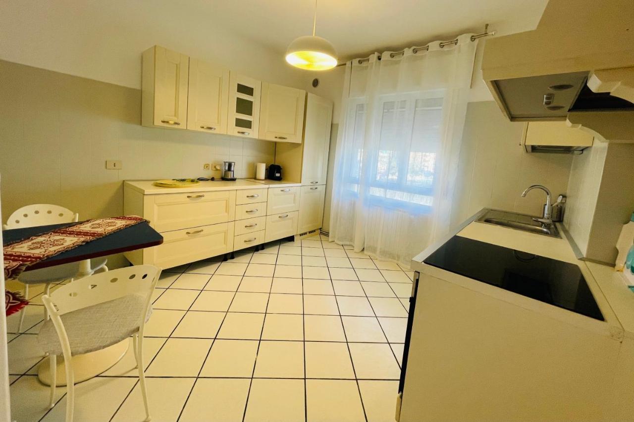 Family Apartment Piazza Milano - Jesolo Exterior photo