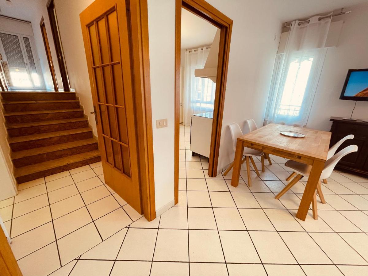 Family Apartment Piazza Milano - Jesolo Exterior photo