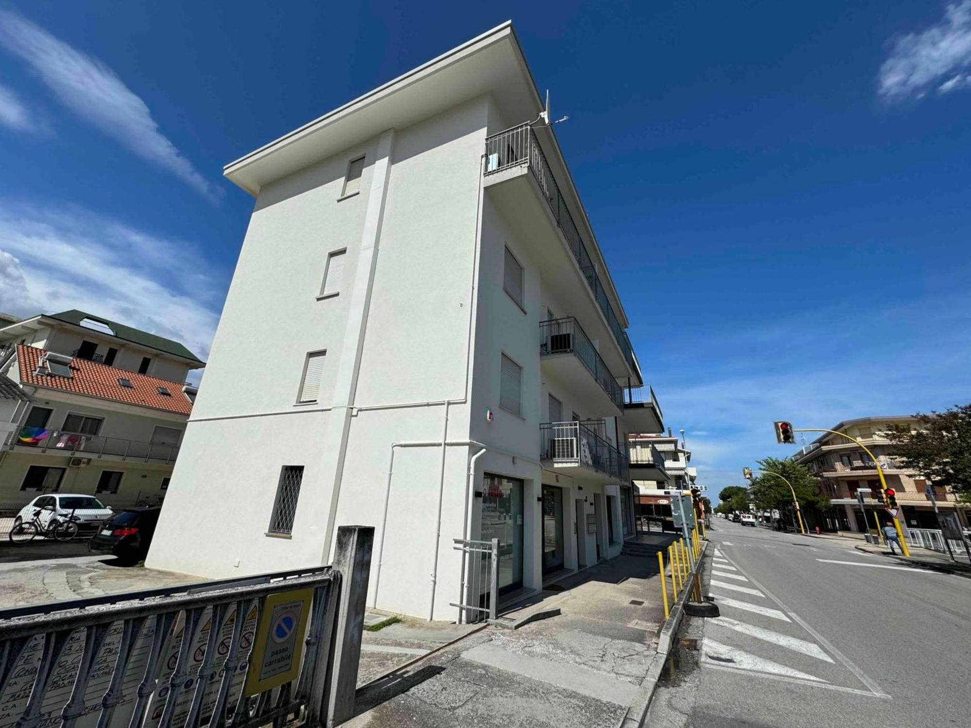 Family Apartment Piazza Milano - Jesolo Exterior photo
